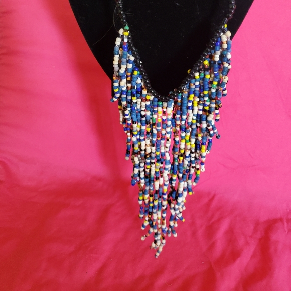 Neclace - Picture 2 of 3